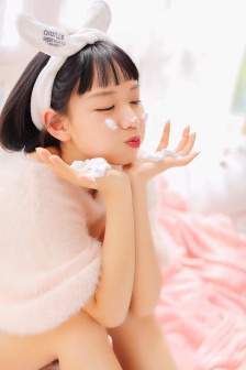 主角被注入催眠系统的小说